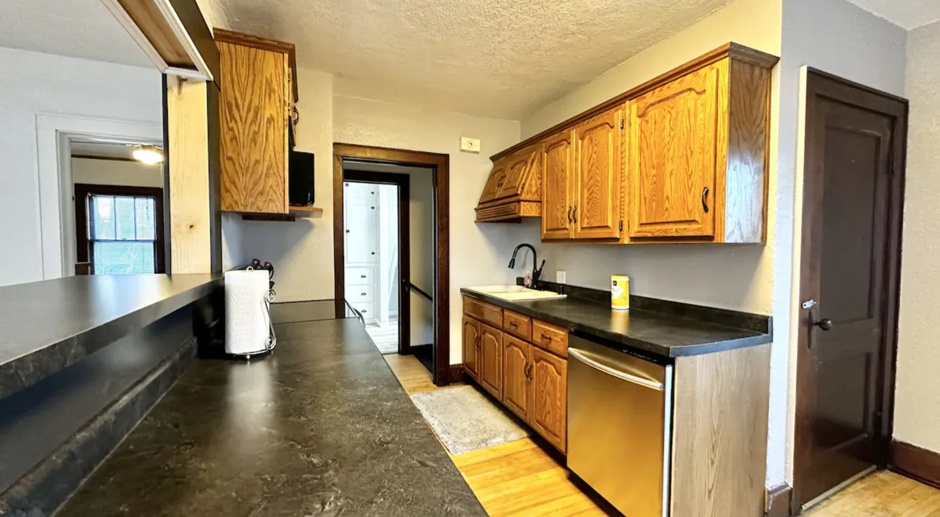 Single Family Home in Downtown Green Bay Available Mid February!