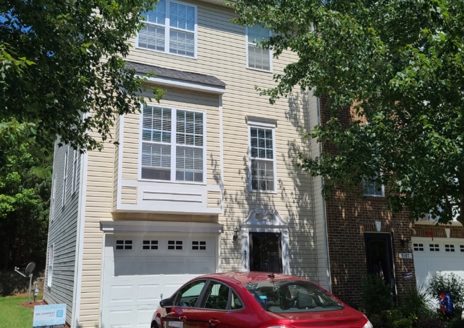 Houses Near 3105 Winding Waters Way-Great 3 story townhome with pool access!