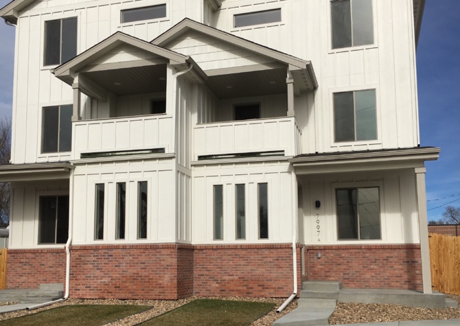 Houses Near Modern & Spacious Townhome w 4BR/4BA in Old Town Arvada. AVAIL 11/15!