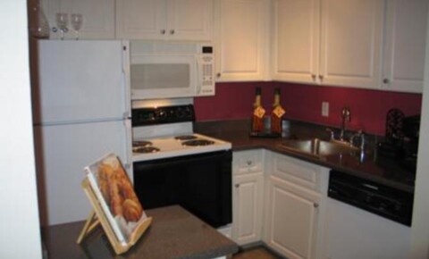 Apartments Near Brandeis 1296 Worcester Road for Brandeis University Students in Waltham, MA
