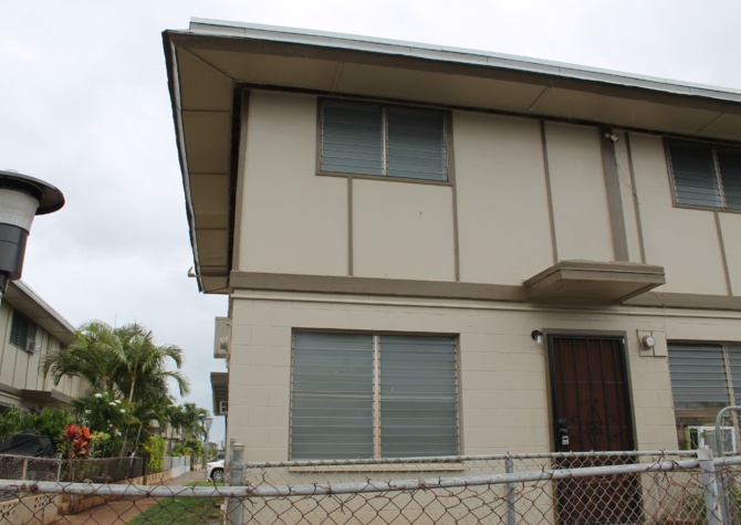 Houses Near Newly updated 2 bedroom close to the beach!
