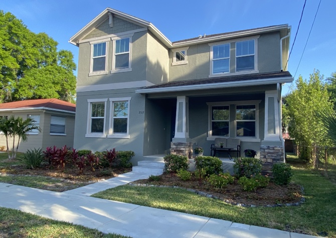 Houses Near 4/3 South Tampa Living Perfect for Students! 