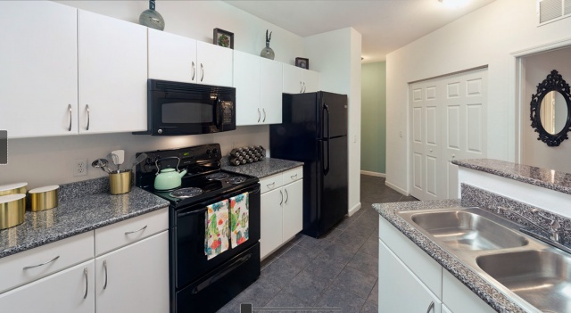 The Enclave Summer Sublease (Reduced Price!)