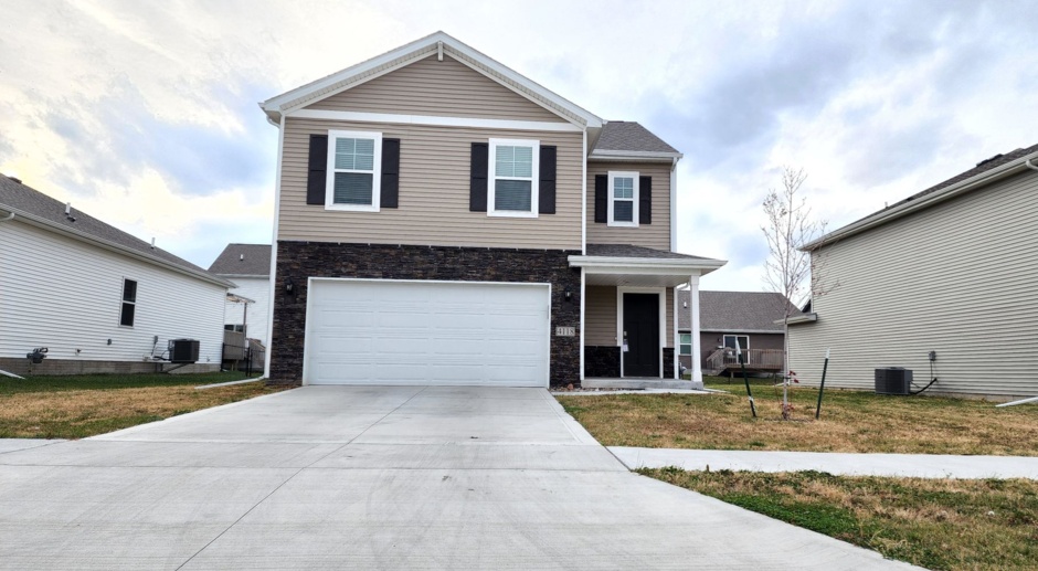 ***On Slab-4 BED/3BATH IN THE HEART OF ANKENY****SINGLE FAMILY HOME!! ANKENY SCHOOLS!!!***