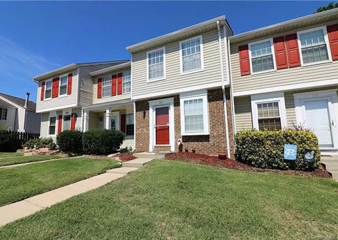 Houses Near Room in 3 Bedroom Townhome at Water Oak Dr