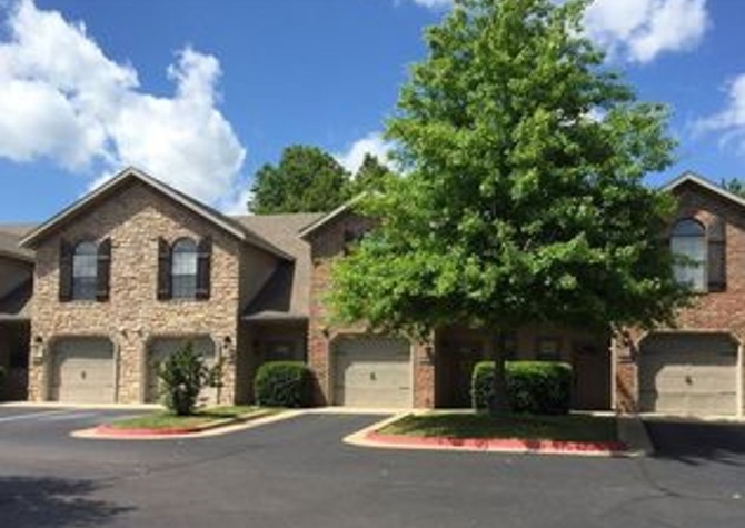 Apartments Near 2 BED CONDO READY NOW! Fayetteville AR!