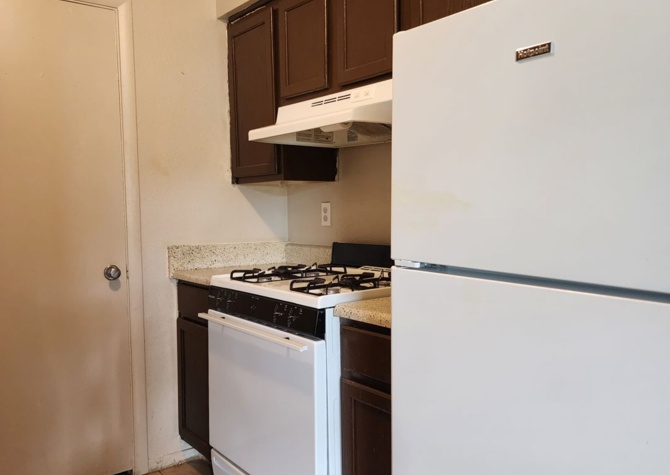 Apartments Near 1BR $650/m with $400 deposit