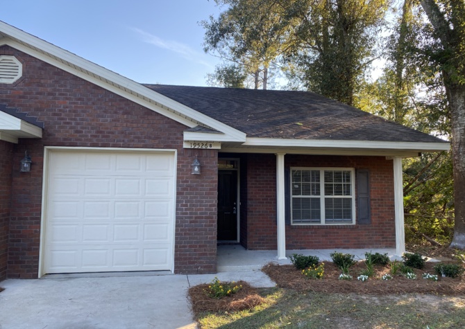 Houses Near FOLEY- 3 BEDROOM TOWNHOME!