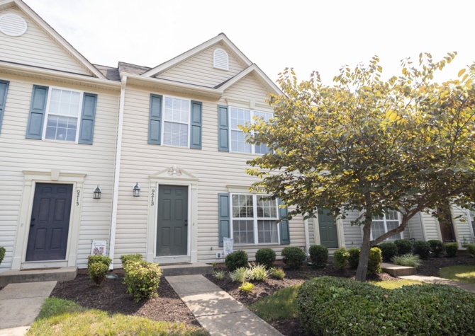 Houses Near 3 bed/ 2.5 Bath - Townhouse in Laurel - Available in JUNE!