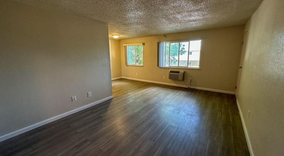 1 Month Free and WE HAVE AC! 1 bed 1 bath remodeled homes at Mountain Vista