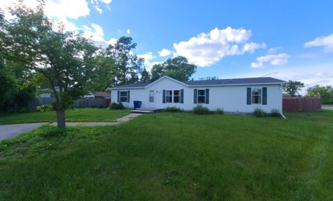 Houses Near Bayshire Academy of Beauty Craft Inc 3 Bedroom 2 Bath Home! for Bayshire Academy of Beauty Craft Inc Students in Bay City, MI