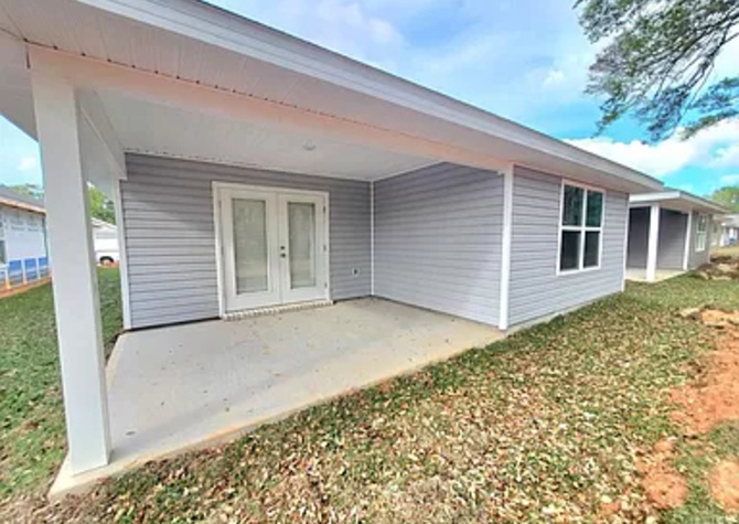 Houses Near Brand New Smart Home located in the perfect location of Pensacola.