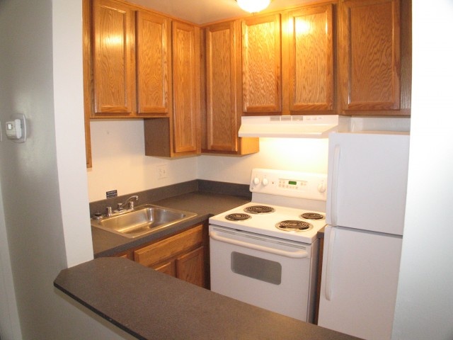 Downtown Williamsburg Apartments – Next to William & Mary Campus, Wawa & Chick-fil-A