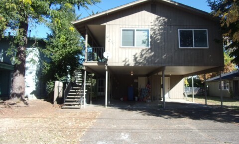 Apartments Near OSU 167-02 -  535 & 537 NW Oak Ave. for Oregon State University Students in Corvallis, OR
