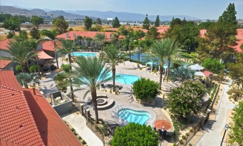 Apartments Near Cal Baptist Corona Pointe Resort for California Baptist University Students in Riverside, CA
