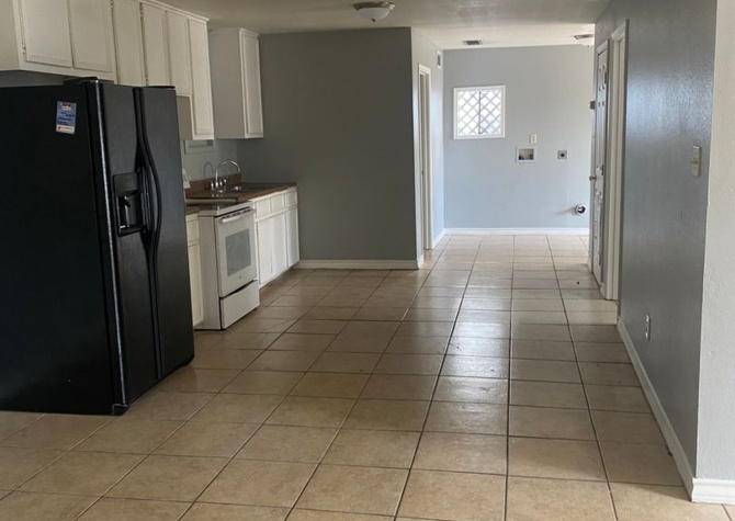 Houses Near 3/1-Back house apartment, you only pay electric, WD connections