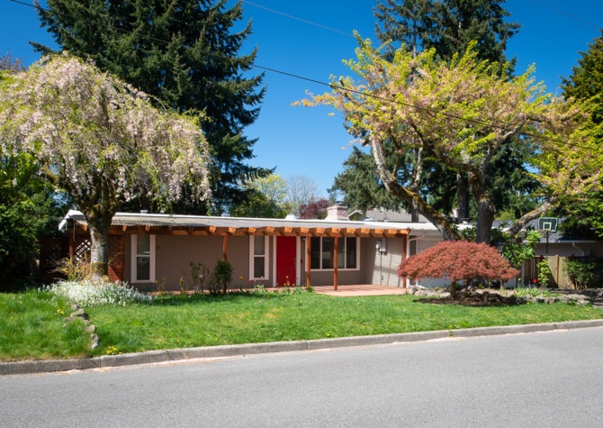 Houses Near Gorgeous 4 Bed 2 Bath Updated Bellevue Home!