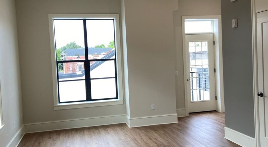 Recently Renovated Studio in Downtown Salem