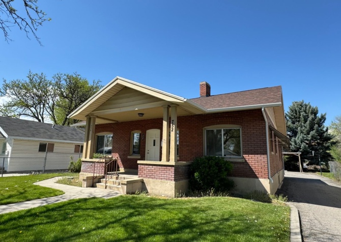 Houses Near 3 Bedroom 2 bath Cottage in Provo!