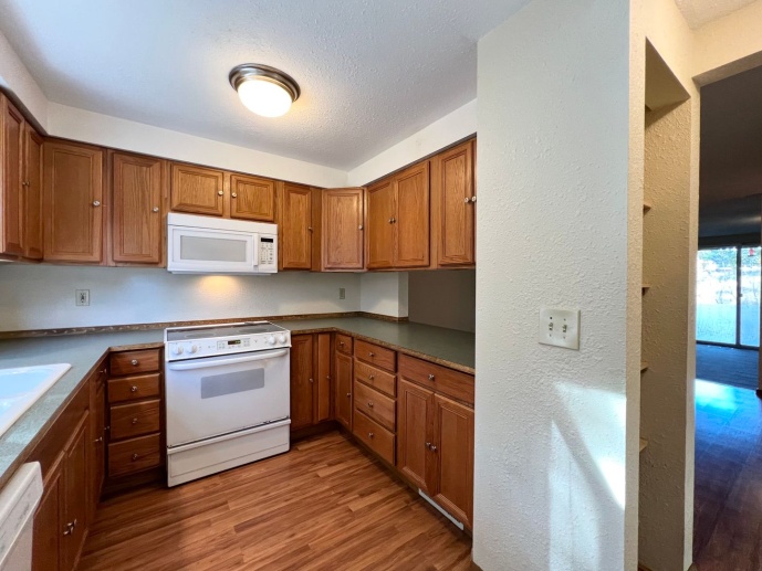 Beautiful 2 Bed 2 Bath Unit with Scenic Views and Serene Surroundings!