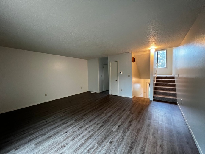 $1,350 | 2 Bedroom + Bonus Room, 1.5 Bathroom Town Home | No Pets | Available for August 1, 2024 Move In!
