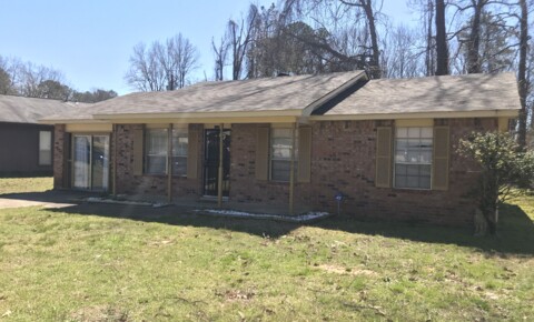 Houses Near New Tyler Barber College Inc Great 3 Bedroom 2 Bathroom Home! for New Tyler Barber College Inc Students in North Little Rock, AR