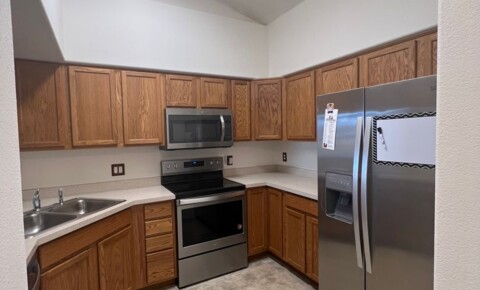 Houses Near Westminster Bright 2BD/ 2BA in Westminster, CO available 6.3.24!!! for Westminster Students in Westminster, CO