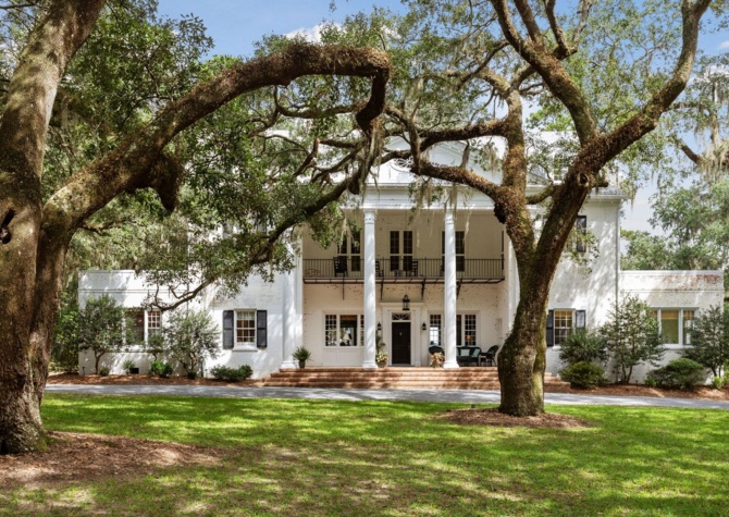 Houses Near Sprawling Fully Furnished Estate Home on the Ashley River 