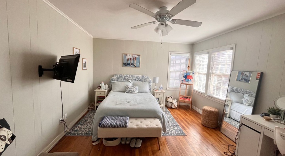 Pre-leasing for Fall! Adorable 2/1 in Tech Terrace!