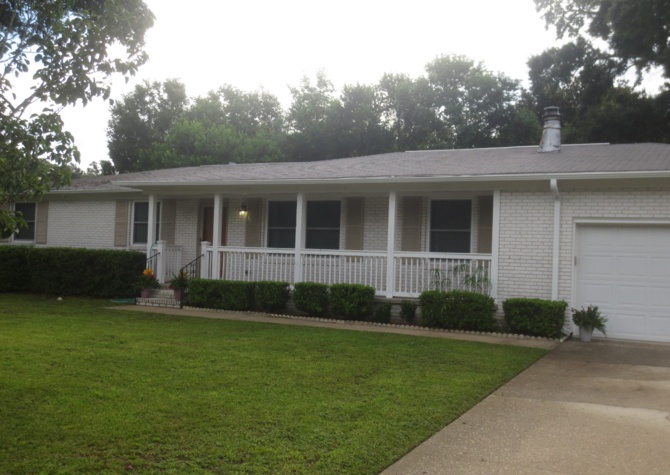 Houses Near Convenient Location in Pensacola