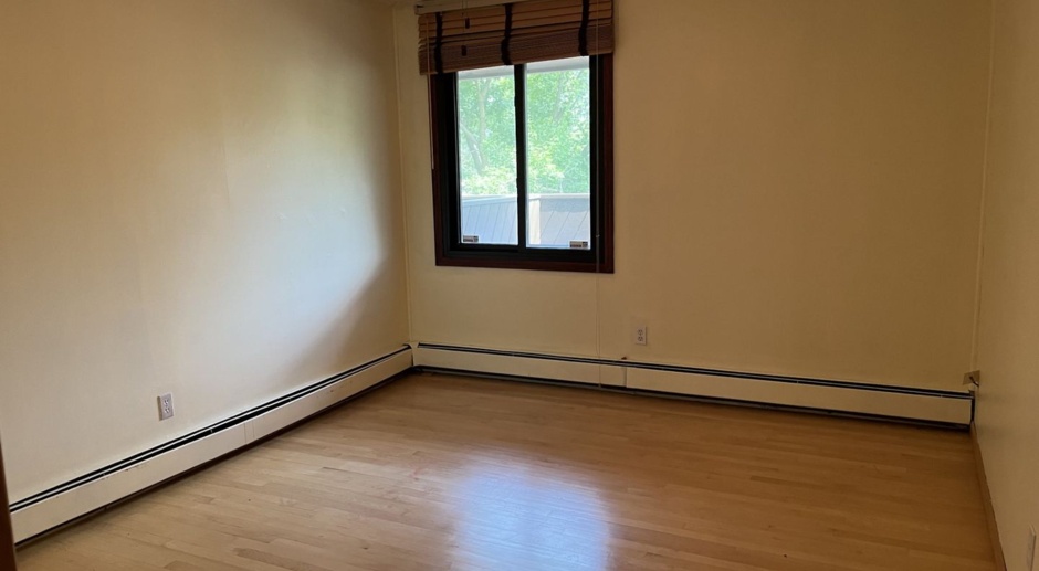Updated Condo for Rent with Parking