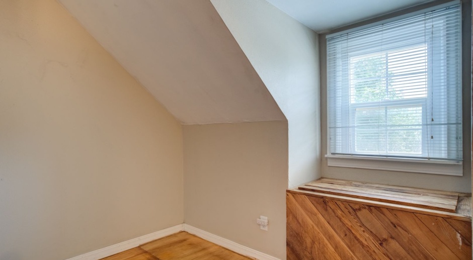 Pre-Leasing for August 2024 - Cute 2 Story Near Campus!
