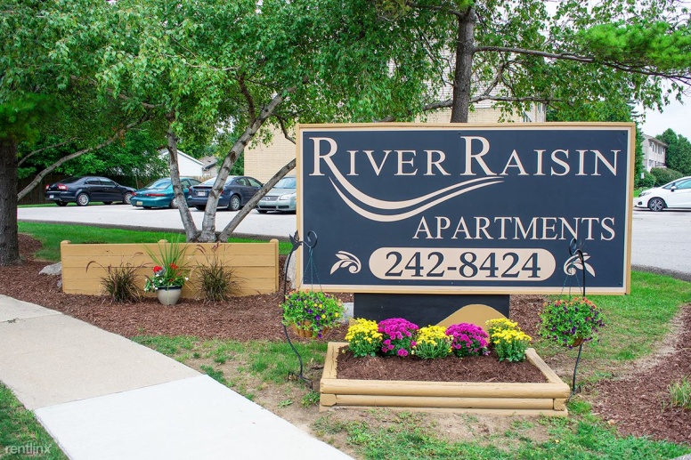 River Raisin Apartments
