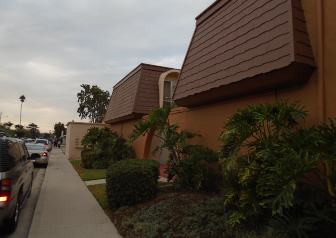 Houses Near 2+1.5 Townhouse in North Oxnard