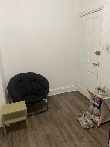 1 Bedroom for sublet in a 6 bed 2 bath apartment for the Winter Term (January - the end of March)