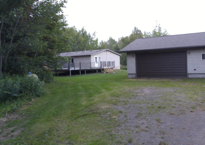 Houses Near Avail June 1!  Updated 3bd house on acreage with garage!