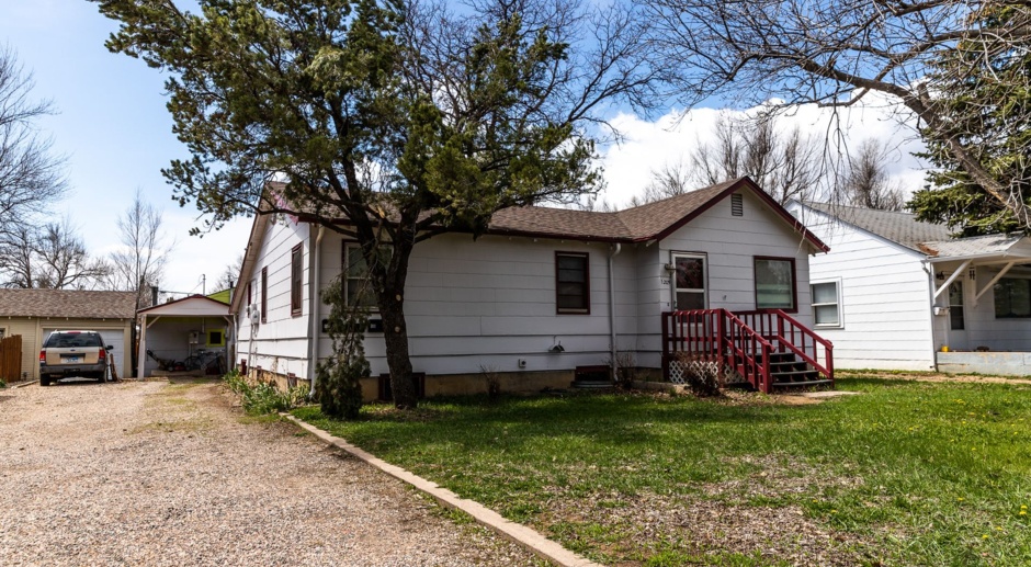 STUDENTS WELCOME! Two-Bedroom Bungalow Carriage House Across the Street From City Park!