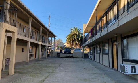Apartments Near Redding 1153  West Street for Redding Students in Redding, CA