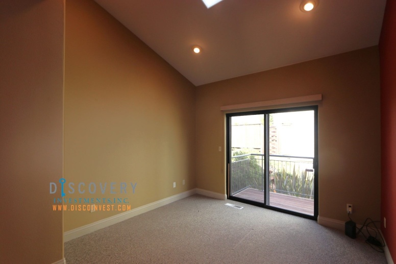 March Rent Free! Hiller Highlands Modern Townhouse with San Francisco Bay Views