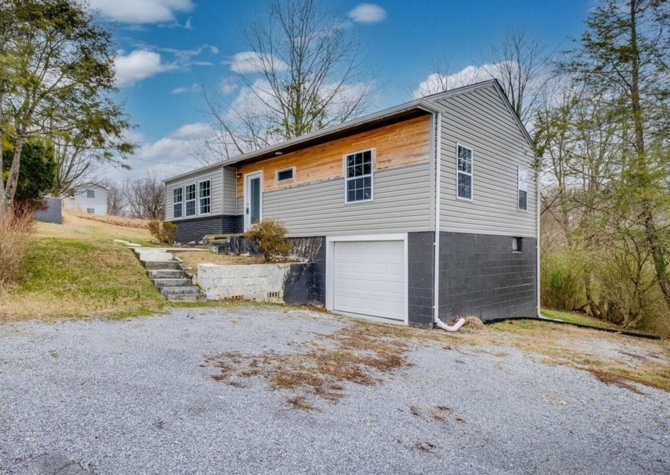 Houses Near Newly renovated 3 bed and 1 bath house in kingsport