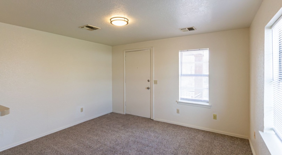 $200 Off First Month's Rent - Affordable Tranquility Awaits: Embrace Comfort at Unit 1214, Your Budget-Friendly Retreat in OKC!