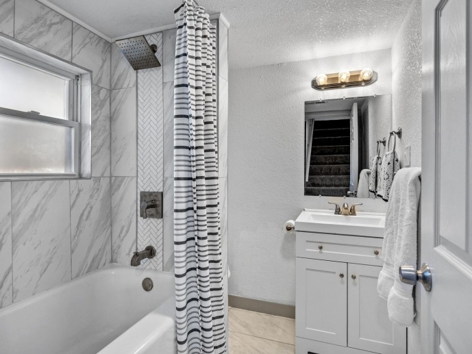 3 Bedroom 2 Bathroom House in Denver's Westwood Neighborhood