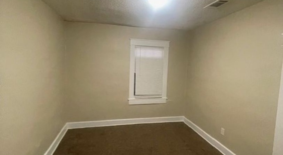 Home for rent in the Heights area