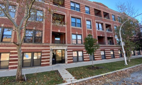 Apartments Near Pivot Point Academy-Evanston Altgeld Hall, LLC for Pivot Point Academy-Evanston Students in Evanston, IL