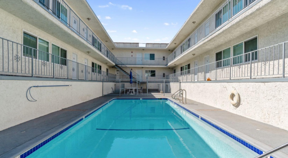 Enjoy this beautiful, spacious unit in the heart of Burbank! MOVE IN READY!!