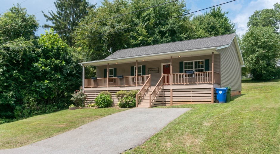 Beautiful Three-Bedroom House in West Asheville