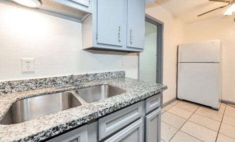 Apartments Near School of Automotive Machinists 1800 N Wayside Drive - Unit 1 **Ask about our NO SECURITY DEPOSIT option!** for School of Automotive Machinists Students in Houston, TX