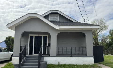 Apartments Near UNO Neely Renovated 3 BR/2B Blocks from Xavier University  for University of New Orleans Students in New Orleans, LA
