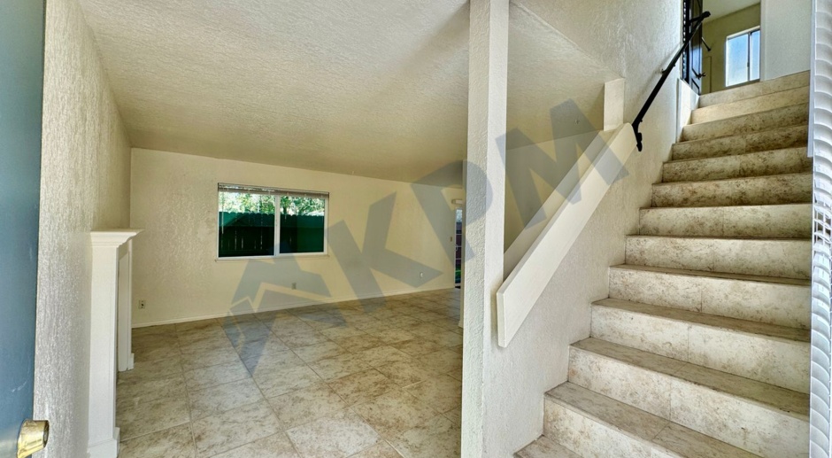 Two-Story 2-Bedroom 1.5 Bath Quail Lakes Unit for Rent