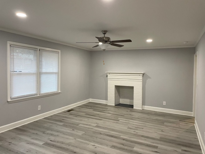 Newly remodeled 3 bed, 1 bath home located in Highpoint!